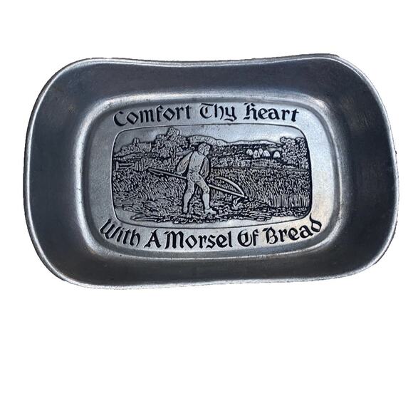 Vintage Wilton Comfort Thy Heart with A Morsel of Bread Pewter Plate Tray - Picture 2 of 8